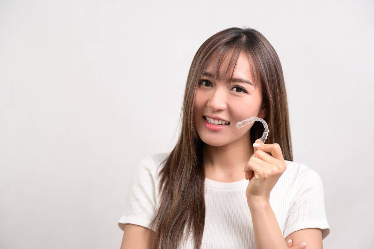 Featured image for “What Causes Invisalign Pain and Discomfort?”